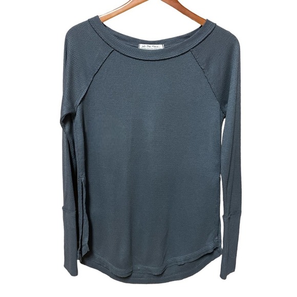 Free People We The Free Staycation Snowy Thermal Oversized Top Gray Size XS - Picture 1 of 9